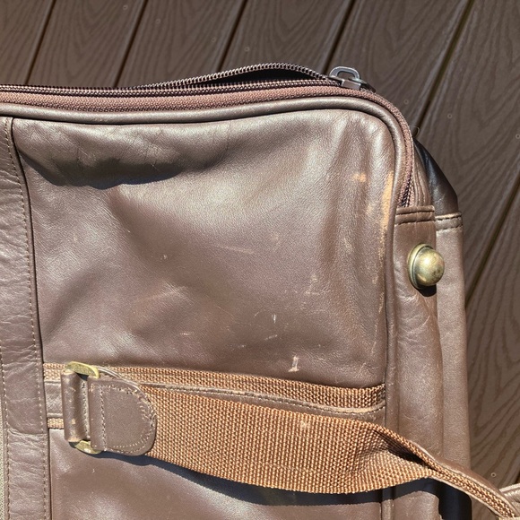 Vintage Soft Leather carry on luggage - Picture 6 of 16